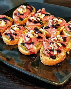 Брускетта Карпаччо