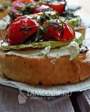 Брускетта с кабачками-гриль