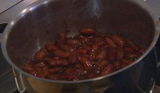 брускетта с красной фасолью и сладким перцем