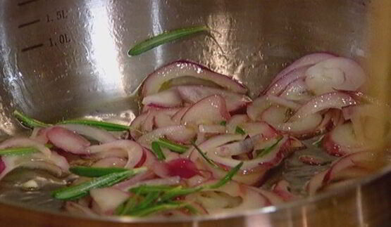 брускетта с красной фасолью и сладким перцем