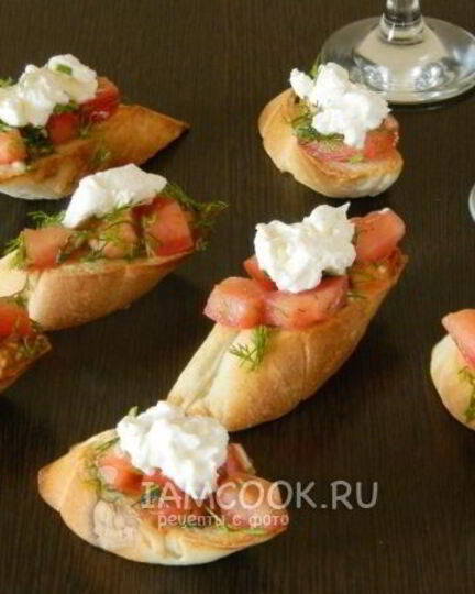 Рецепт брускетты с помидорами и сыром