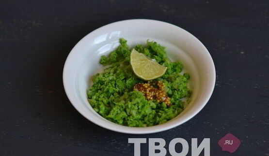 брускетта с зеленым горошком