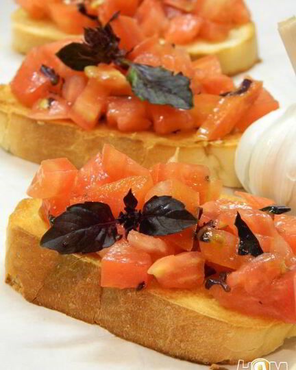 Рецепт брускетты традиционной итальянской закуска