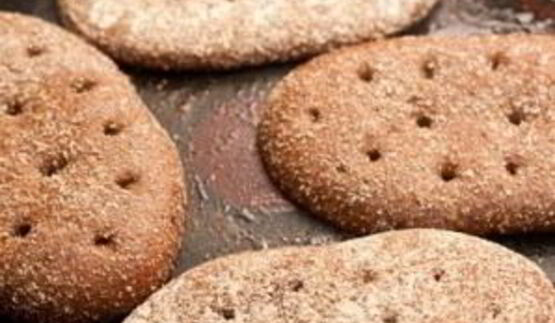 домашний гамбургер с ржаным хлебом