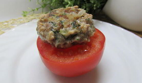 гамбургер в помидорке