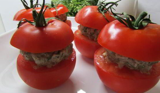 гамбургер в помидорке