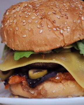 Средиземноморский бургер