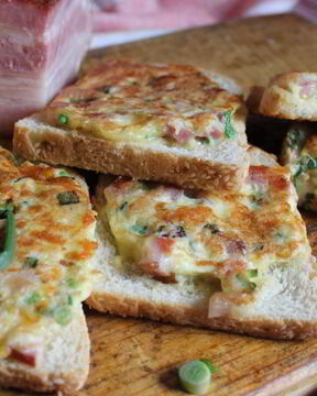 Бутерброд со свиной грудкой