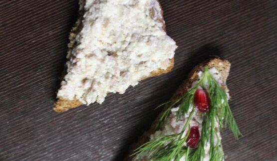 бутерброды с печенью трески