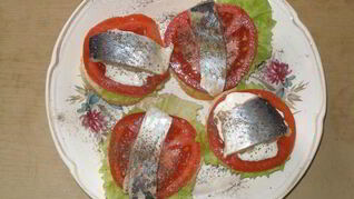 Бутерброды с селедкой
