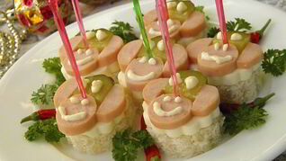 Закуски на шпажках