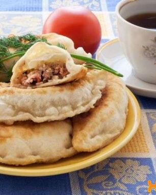 Чебуреки с бараниной