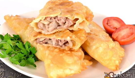 чебуреки с индюшиным фаршем