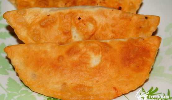 чебуреки с капустой