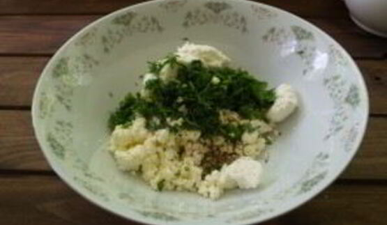 чебуреки с творогом и зеленью