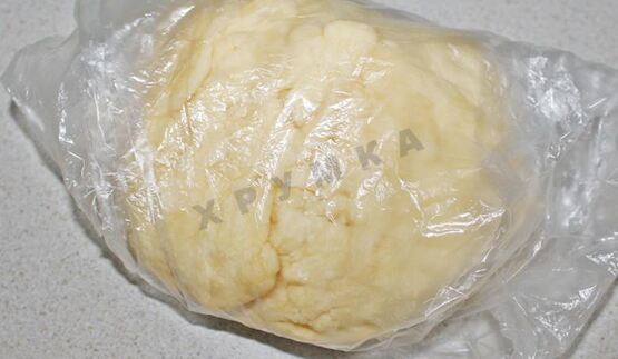 крымские чебуреки из слоеного теста