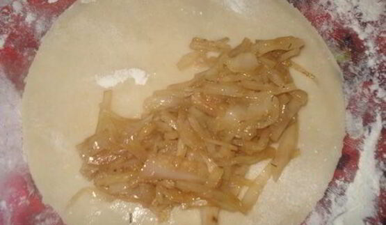 постные чебуреки с капустой