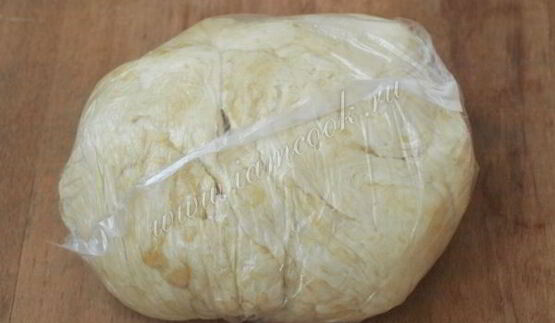 тесто для чебуреков на воде и маргарине