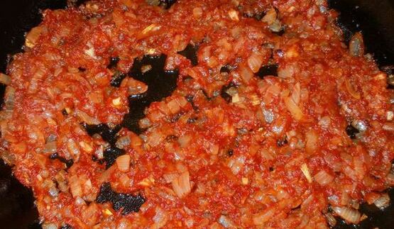 фаршированные кальмары с рисом и яйцом