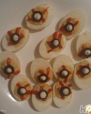 Фаршированные яйца Глаза монстра