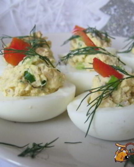 Рецепт фаршированных яиц с беконом