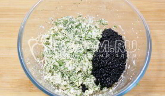 фаршированные яйца с икорно-горчичной начинкой