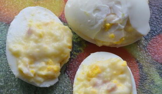 фаршированные яйца в сухарях