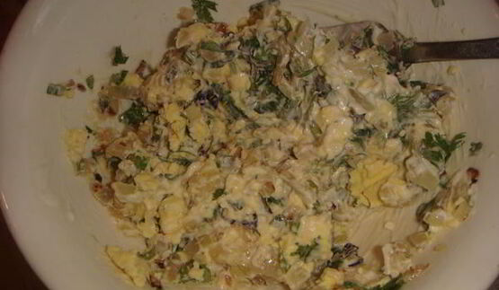 фаршированные яйца завтрак на траве