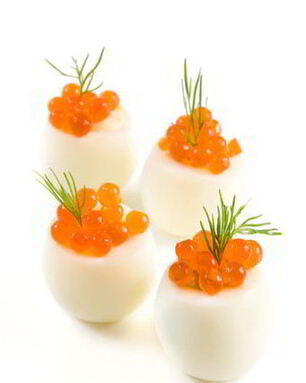 Яйца, фаршированные икрой