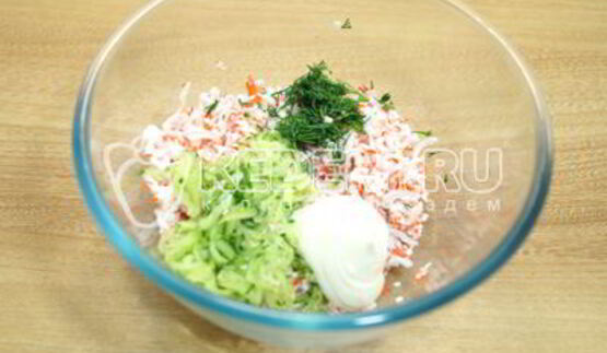 яйца фаршированные крабовыми палочками