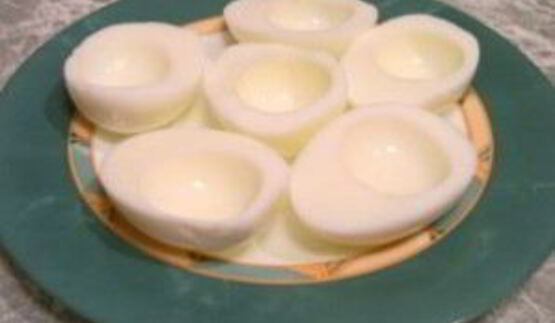 яйца, фаршированные семгой