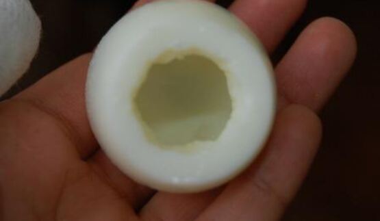 яйца, фаршированные суфле из семги и красной икры