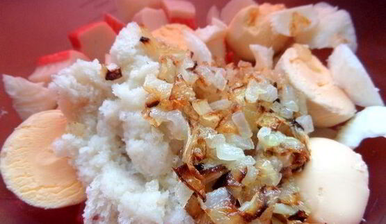 запеченные фаршированные яйца