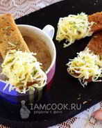 Чесночные гренки из черного хлеба