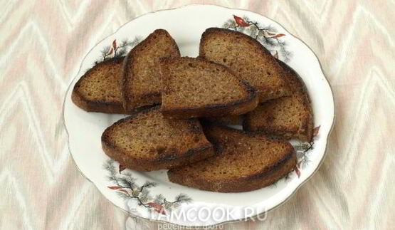 гренки из черного хлеба с яйцом и зеленью