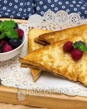 Гренки с шоколадно-ореховой пастой