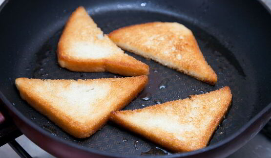 гренки с яйцом