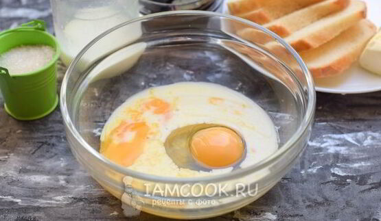 сладкие гренки из батона с молоком и яйцом