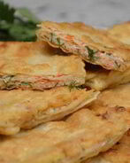 Восточные гренки на тонком лаваше