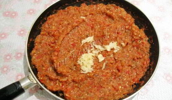 икра из баклажанов и перца по-донецки