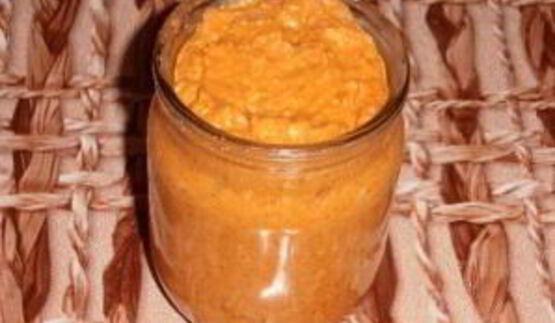 кабачковая икра с соусом