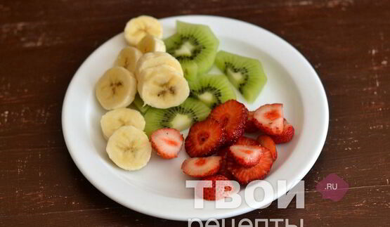 канапе из фруктов