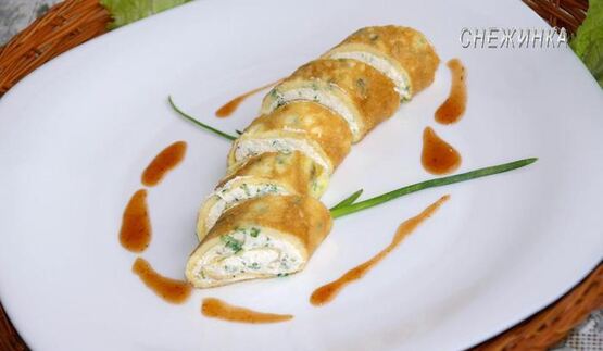 канапе из омлета с творогом