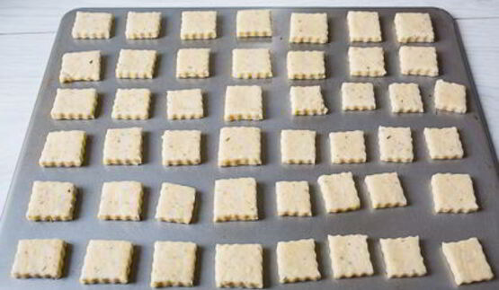 канапе на сырном печенье