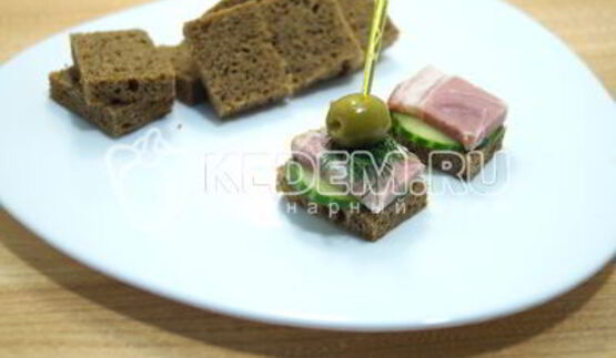 канапе с бужениной