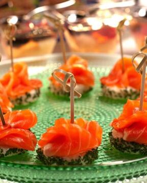 Канапе с форелью