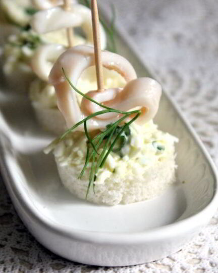 Рецепт канапе с кальмаром