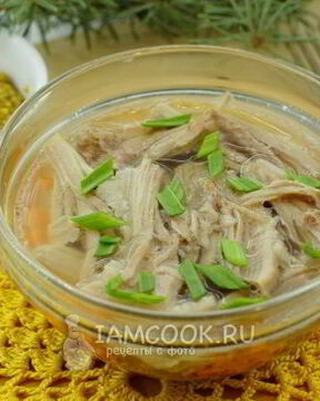 Холодец из свиных ножек и курицы