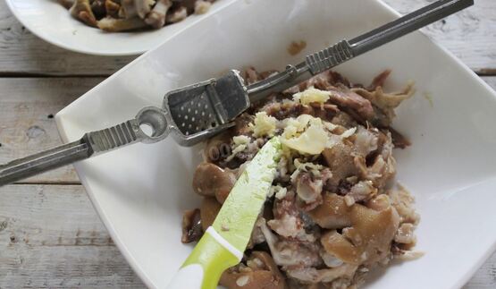 холодец в бутылке