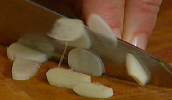 омлет с баклажанами, помидорами и луком